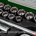  درایو:1,2 اینچتعداد پارچه:26 پارچهاقلام جعبه:20 پارچه بکس 12 پر درایو 1,۲ از سایز 10 تا 32 میلیمتر ، 2 عدد کمک 12,5 سانت و 25 سانت ، بکس لقلقه ای ، دسته جغجغه درایو 1,2 ، دسته کشویی 12,5 سانت ، اچار بکس هندلی درایو 1,2متریال:کروم وانادیوم CRV